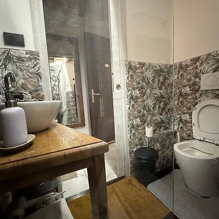 Apartment Regina Two - Floored Rustico Relax Florence